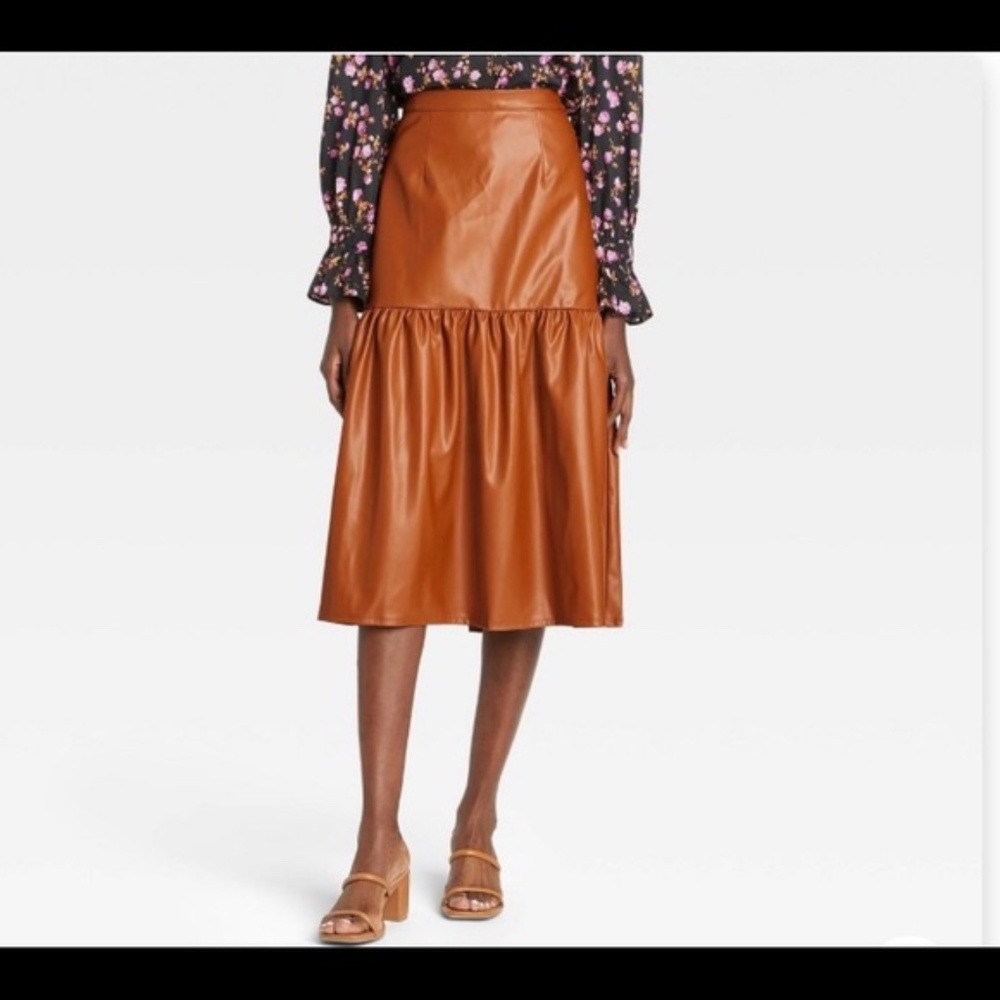 Who What Wear Brown Faux Leather Skirt with Ruffle Hem Size Large